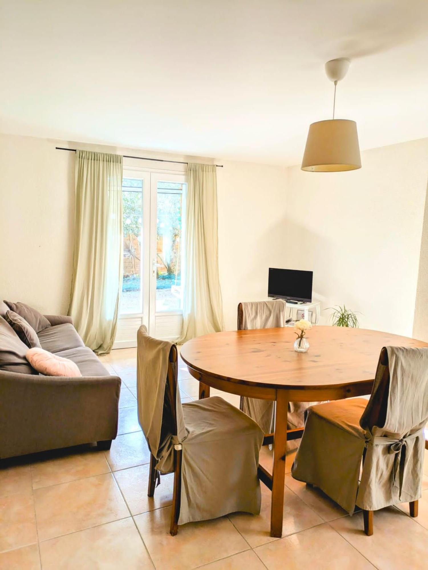 La Villa Jasmin Montauroux Ruang foto