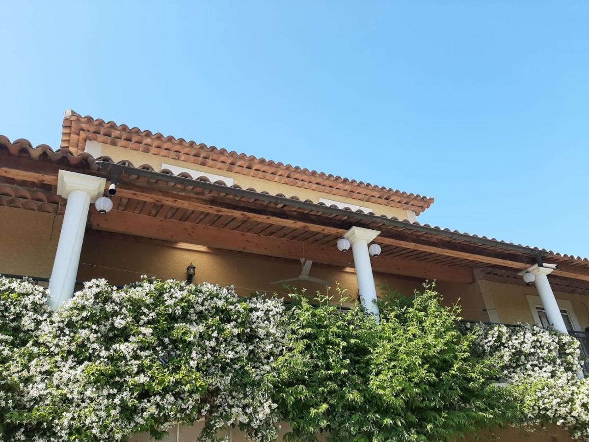 La Villa Jasmin Montauroux Bagian luar foto